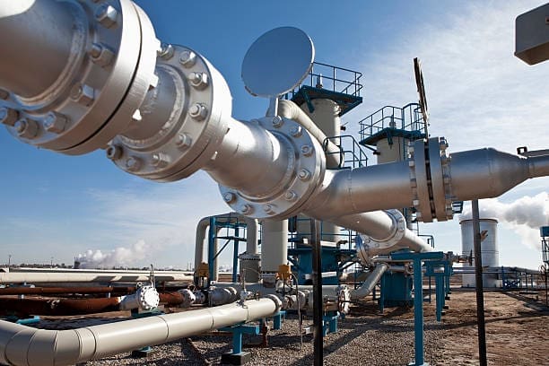 Geothermal pipeline and valves for mining pump systems